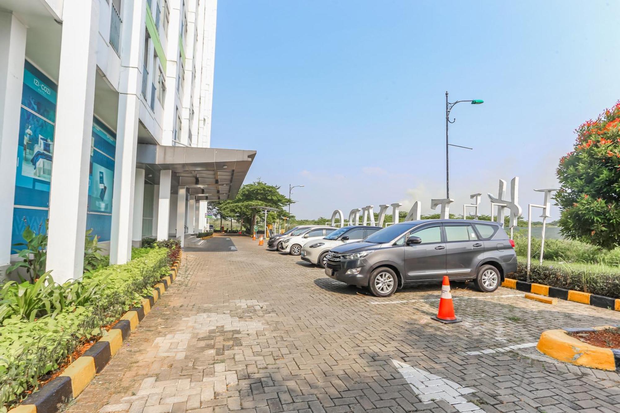 Collection O The Enviro Cikarang Hotel Cibeber Exterior photo